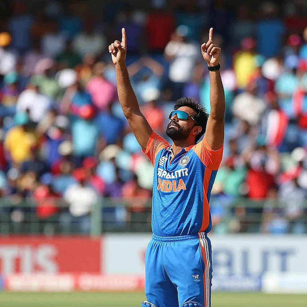 সাসেক্সে দুই বছরের চুক্তি কেইথ দাজেনের—২৬.৯৬ গড়ের পেছনে লুকানো প্রশ্নগুলো সাসেক্সে দুই বছরের চুক্তি কেইথ দাজেনের—২৬.৯৬ গড়ের পেছনে লুকানো প্রশ্নগুলো
