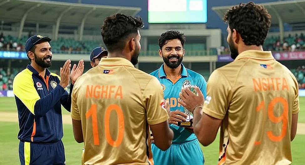 মাঝের ওভারের এতিম: এশিয়ার ক্রিকেটে ফ্র্যাঞ্চাইজির ঝলক আর জাতীয় দলের ফাঁকা