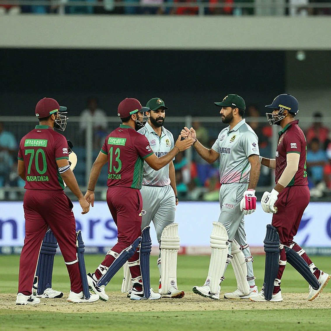 যাহানারা আলমের ফেরা: বাংলাদেশ নারী ক্রিকেটের যে সিস্টেম মাঠের বাইরে পরীক্ষা দিচ্ছে যাহানারা আলমের ফেরা: বাংলাদেশ নারী ক্রিকেটের যে সিস্টেম মাঠের বাইরে পরীক্ষা দিচ্ছে