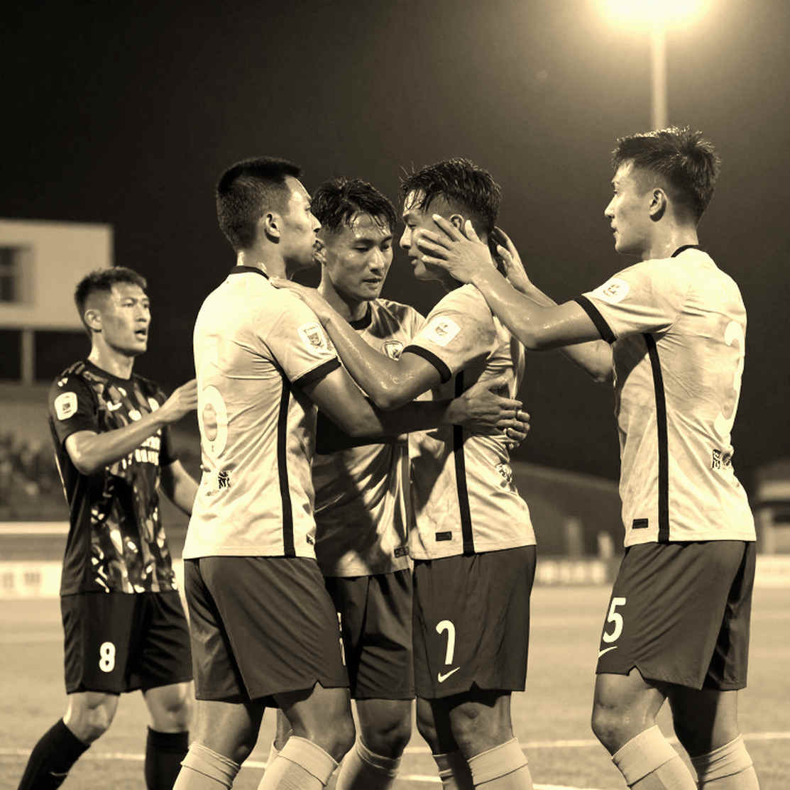 গিবস-হোয়াইটের দ্বৈত বাস্তবতা: ক্লাবের মুক্ত আত্মা, তুখেলের কাঠামোবদ্ধ ভূমিকা গিবস-হোয়াইটের দ্বৈত বাস্তবতা: ক্লাবের মুক্ত আত্মা, তুখেলের কাঠামোবদ্ধ ভূমিকা